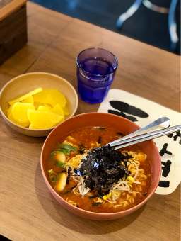 틈새라면 수원역점 사진 3