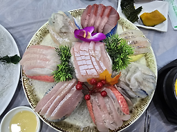 Pyeongnamhoetjip (평남횟집) 2