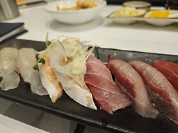 Miseuteoseusijo (미스터스시조) 1