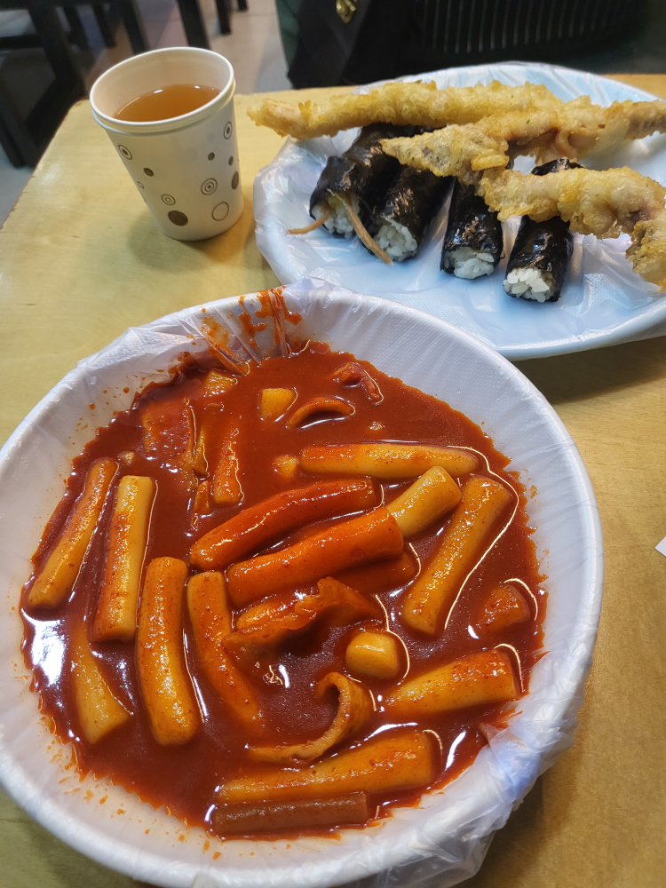 Seksihantteokboki (섹시한떡볶이) 3