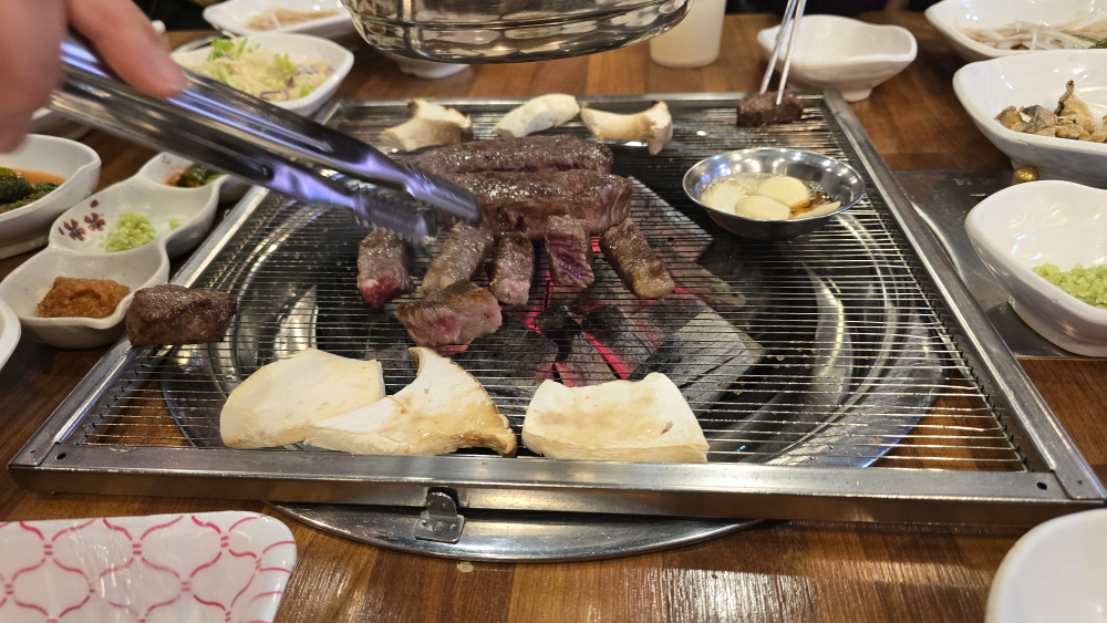 Ssakdahanu (싹다한우) 3