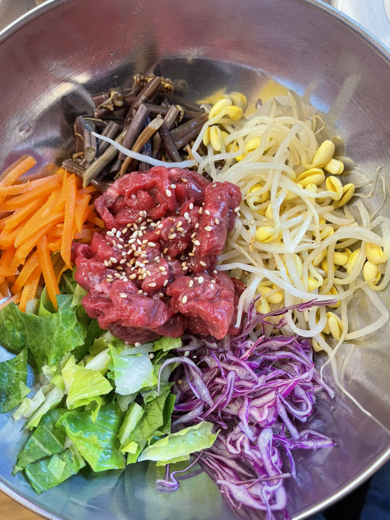 Hongeunsikdang pokpojeom (홍은식당 폭포점) 1