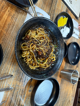 Jangreunghwangjesonjjajang (장릉황제손짜장) 3