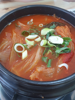 Galbigimchijjigaejeonmunjeom (갈비김치찌개전문점) 2