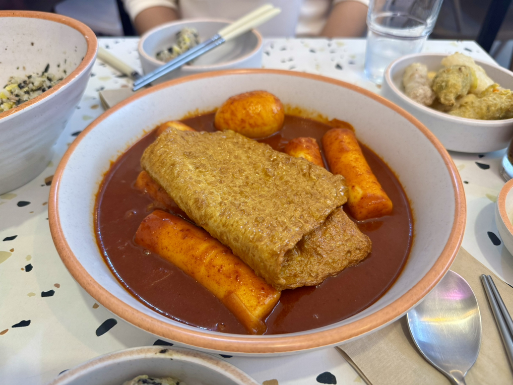 Achasanmaeuntteokboki (아차산매운떡볶이) 1