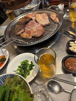 두툼한고깃집 사진 2