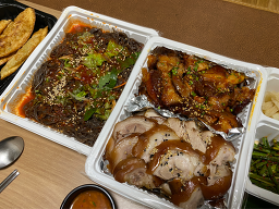 황금족발보쌈 삼화점 사진 2