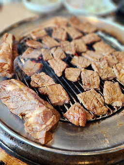 흥부골숯불돼지왕갈비 사진 4