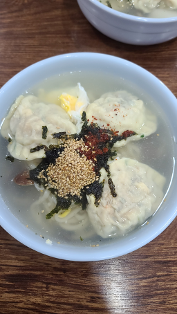 Haksaengbunsik 4