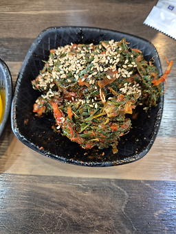 Sugyeongsujesonmandu (수경수제손만두) 2
