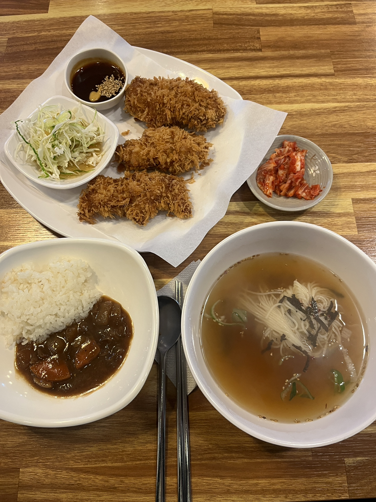 Goraedongaseu (고래돈가스) 3