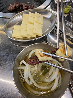 Hongdaejangsogogijip (홍대장소고기집) 2