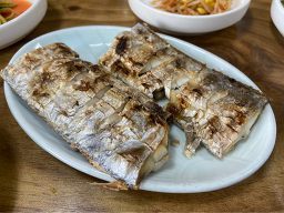 덕산식당 사진 2