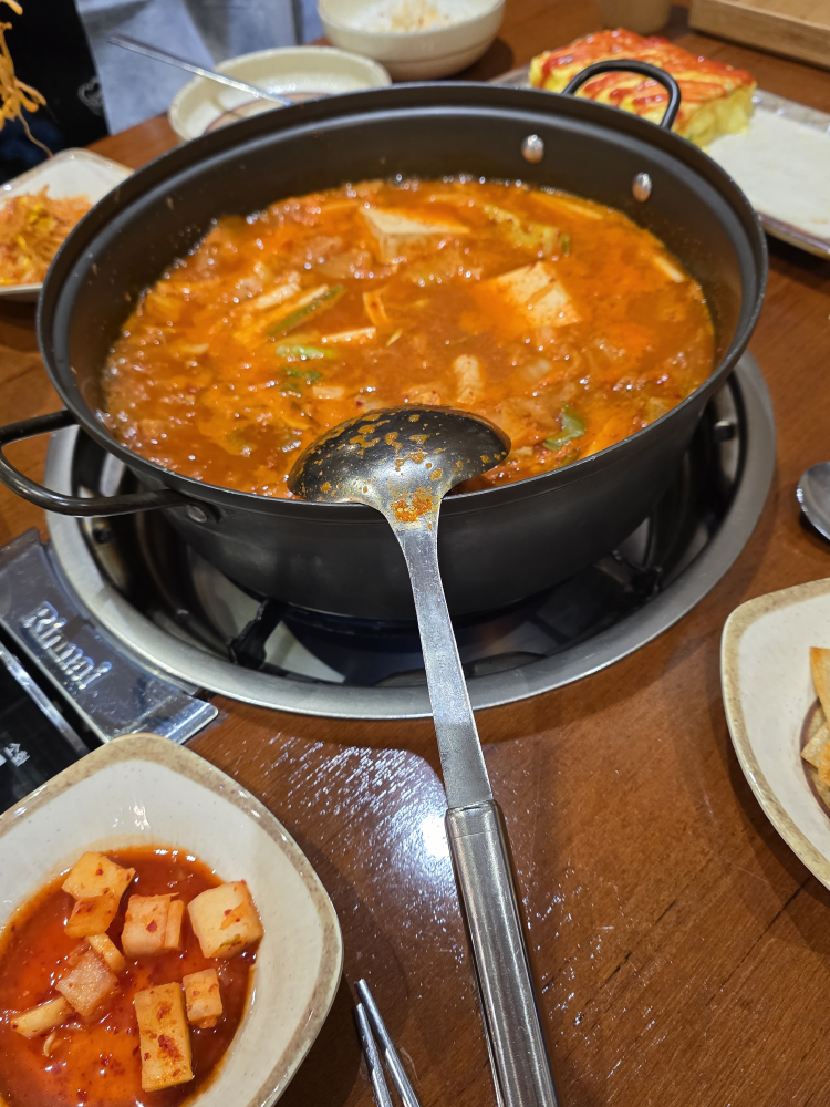 부엌데기의 김치찌개 명동본점 대표 사진