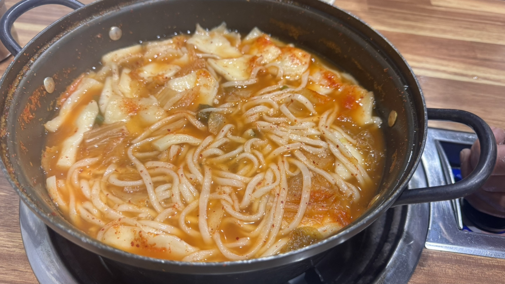무진장황태칼국수 2