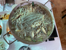 Jadeurakhanumaeul (자드락한우마을) 3