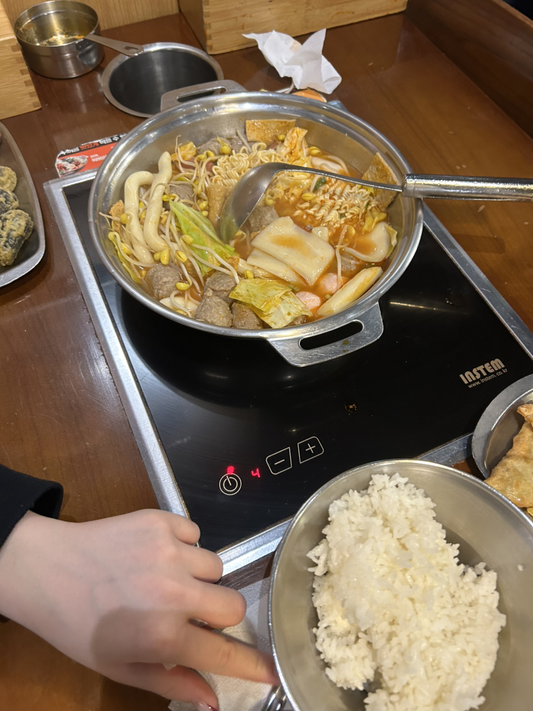 두끼떡볶이 현대아울렛동대문점 대표 사진