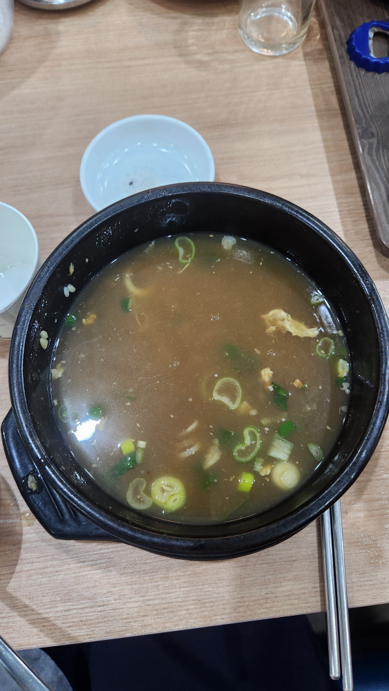 Gaeseongsanghwangbeoseotsamgyetang (개성상황버섯삼계탕) 2