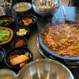 하도댁흑돼지두루치기 사진 4