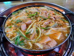 토박이 부대찌개 전문점 2