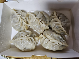 Janghodeoksonmandu (장호덕손만두) 3