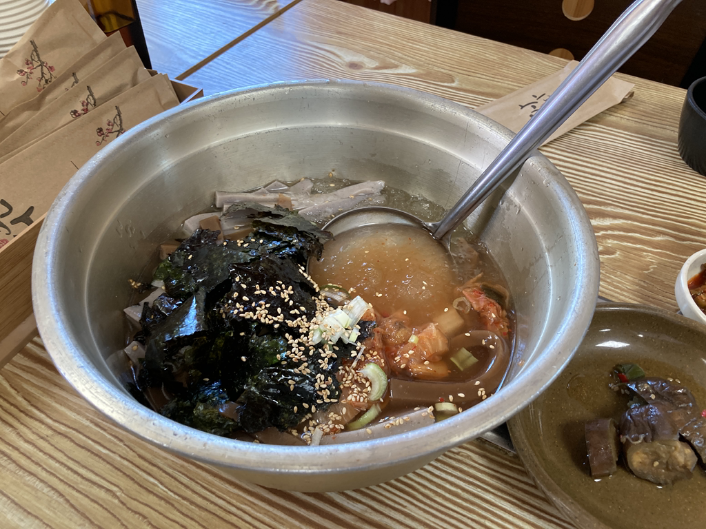 Suharimukbapjip (수하리묵밥집) 2
