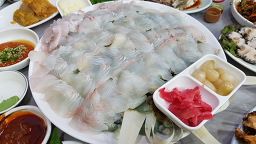 Wandossangdungihoetjip (완도쌍둥이횟집) 2