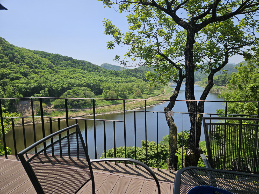 Yeonumisulgwan (연우미술관) 1