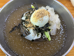 Seodanggolmakguksu (서당골막국수) 2