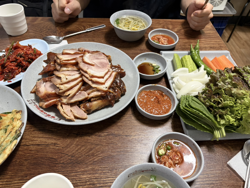 장충동 뚱뚱이할머니족발보쌈 원효점 사진 3