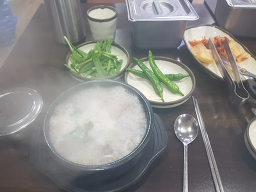 Jangsutojongsundaeguk (장수토종순대국) 1