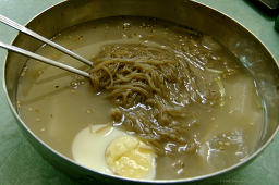 Sinhwapyeongyangnaengmyeon 6