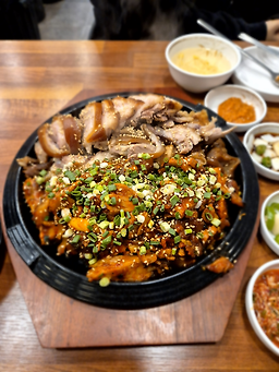 Odongjokbal (오동족발) 3