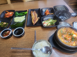 명촌순두부보쌈 3
