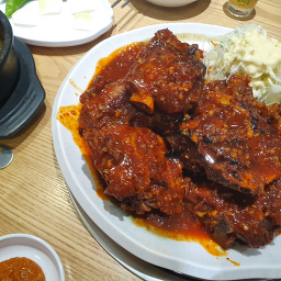 신동궁감자탕뼈숯불구이 선릉직영점 사진 3