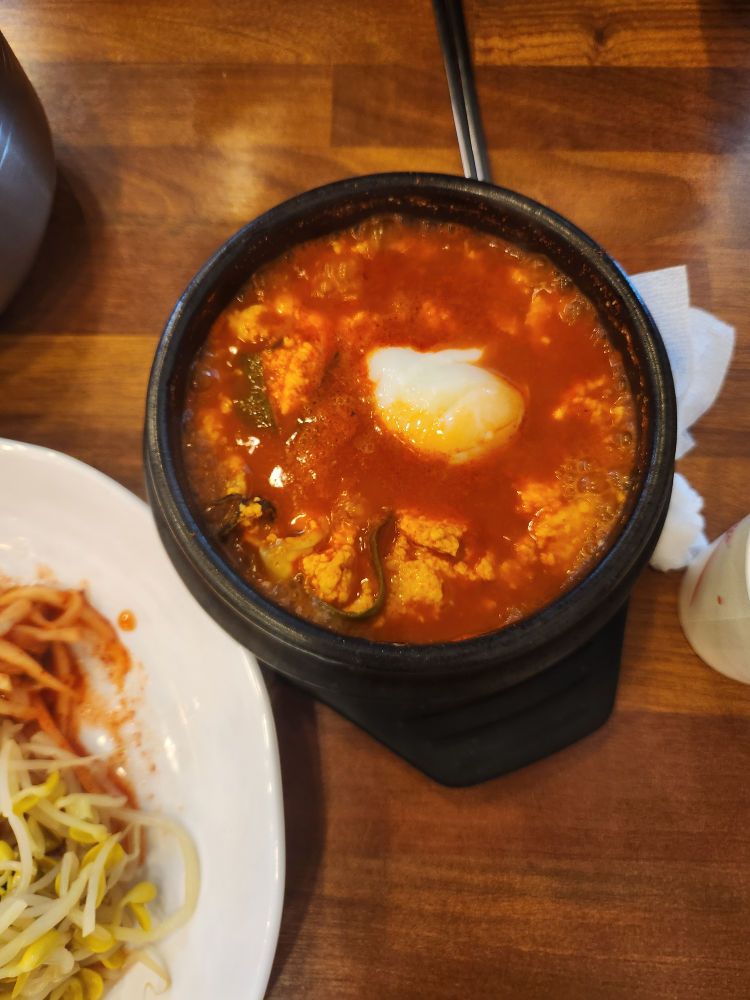 Gamasotdubumyeongga (가마솥두부명가) 1
