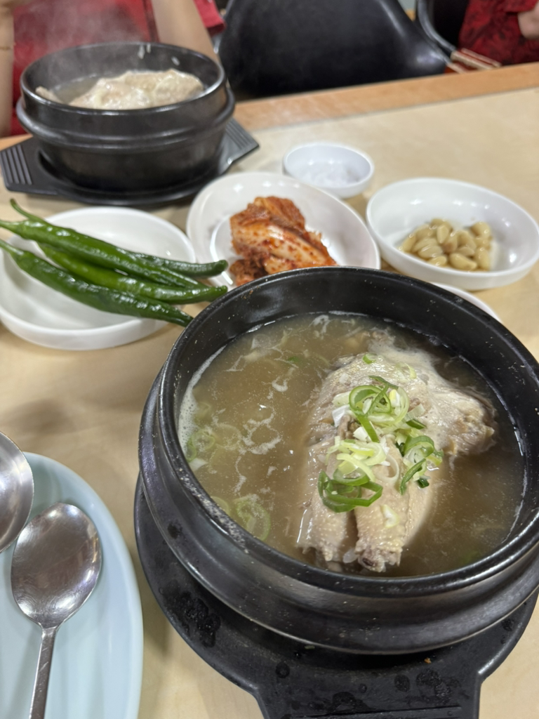 Daegusamgyetang (대구삼계탕) 2