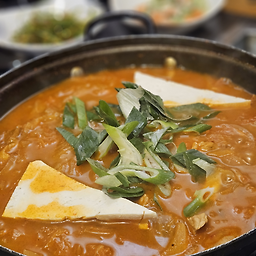 통돼지김치찌개 사진 2