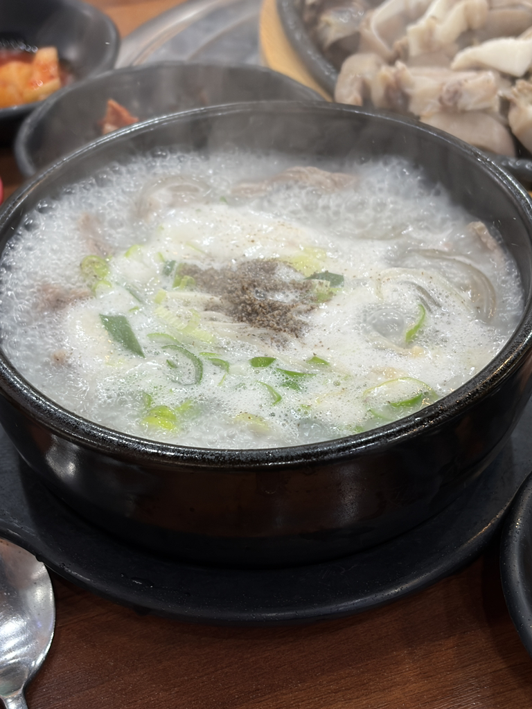 Byeongcheontojongsundae&suyukgukbap (병천토종순대&수육국밥) 2