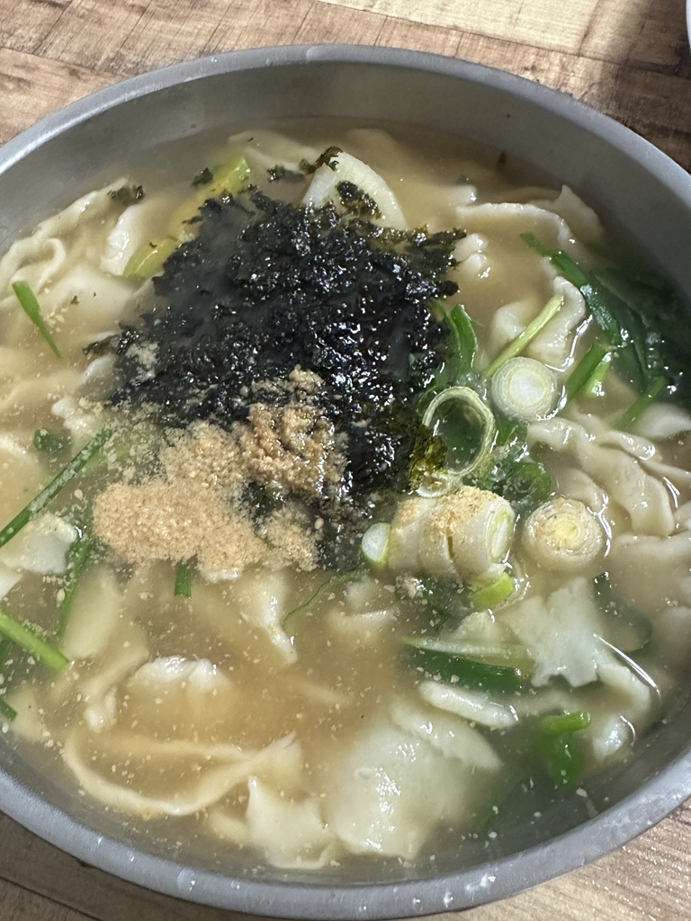 Geumjanhwaguksu (금잔화국수) 3
