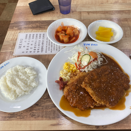 잘난체돈까스 1