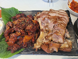 Jangsujeongjokbalbossam (장수정족발보쌈) 1