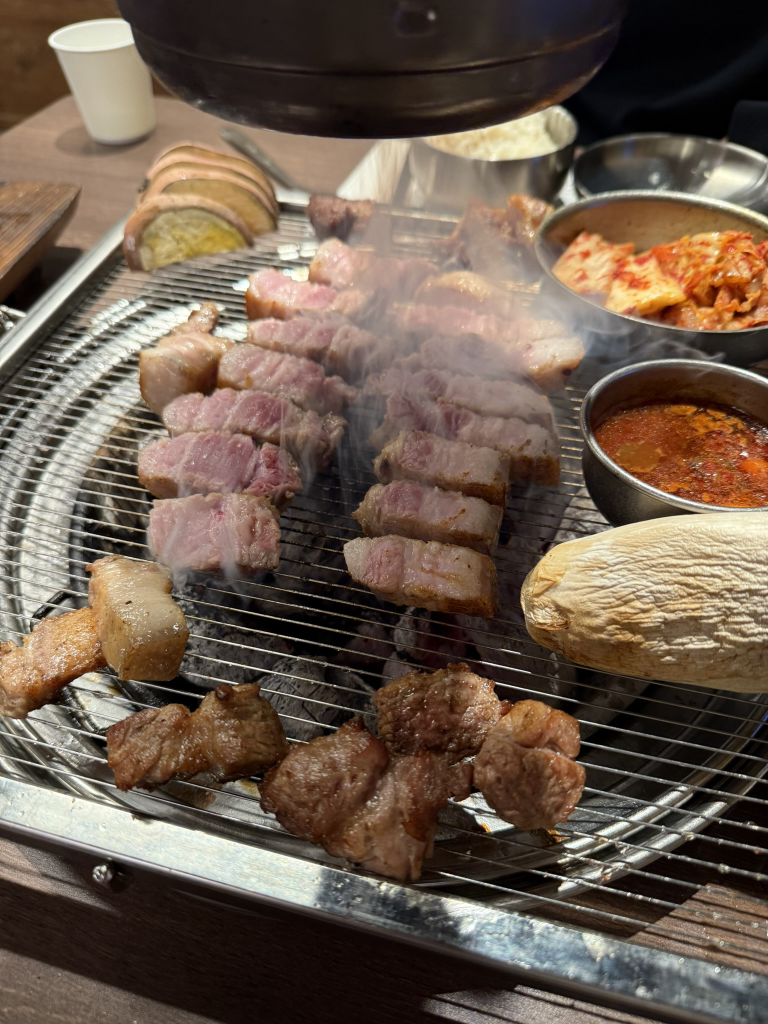 Seongbokdongjipyatapjikyeongjeom (성복동집야탑직영점) 2