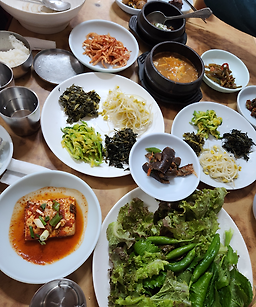 곰실보리밥집 6