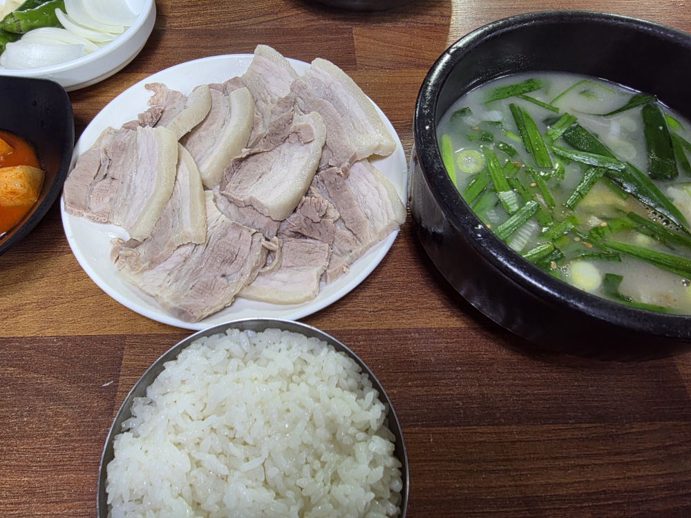 재기돼지국밥 3