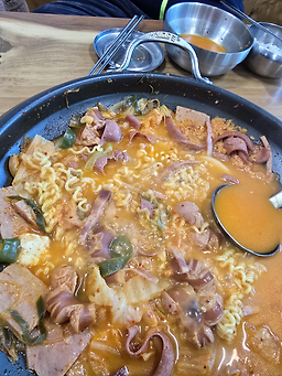Jjigaeeottae (찌개어때) 3