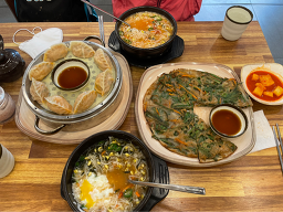 Jeonjukongnamulgukbap jinmal (전주콩나물국밥 진말) 1