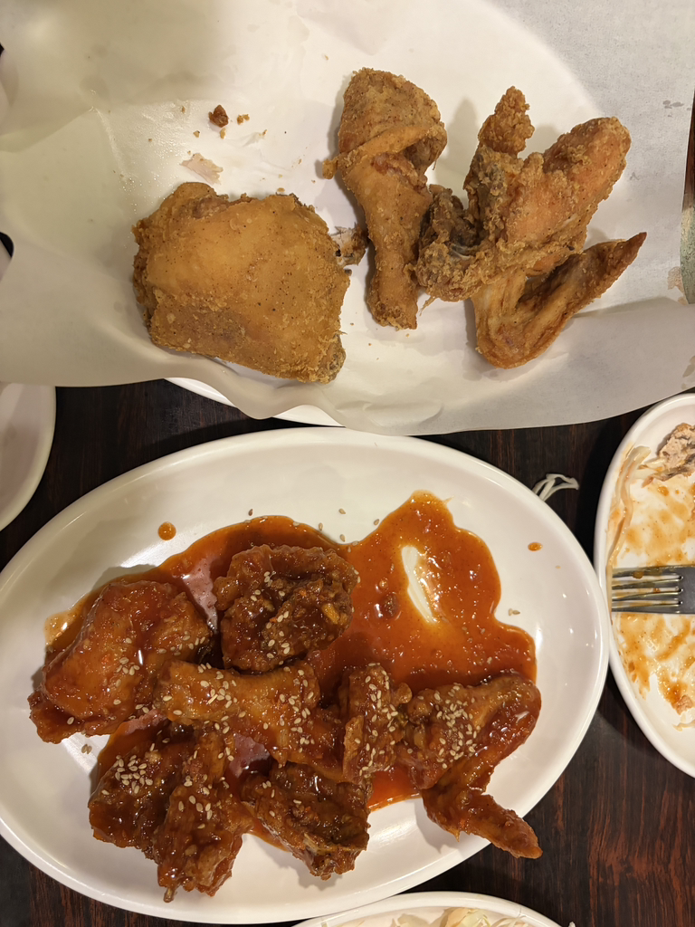 Daechangtongdak (대창통닭) 2