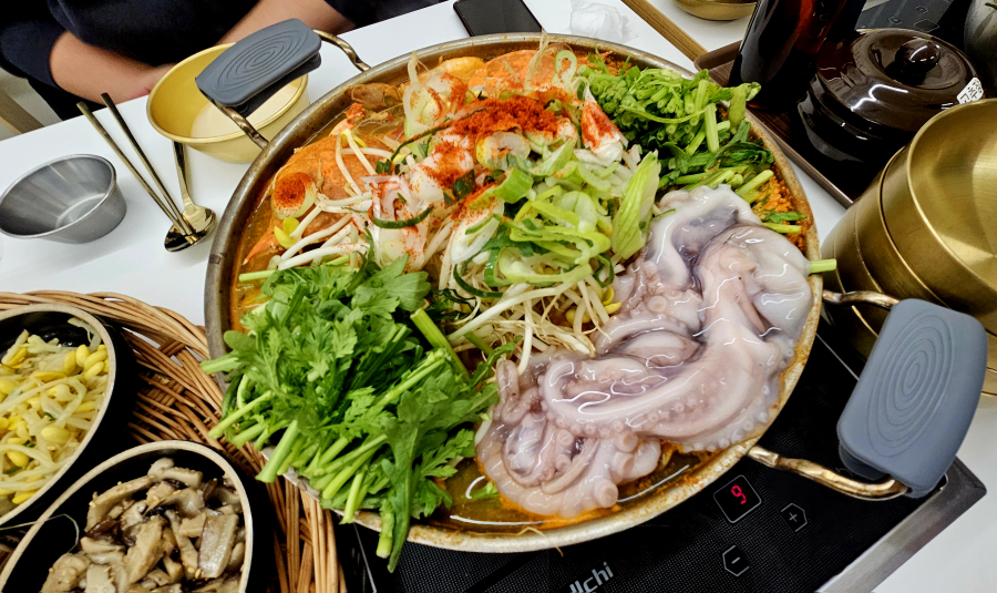 연평도꽃게탕보리밥 3