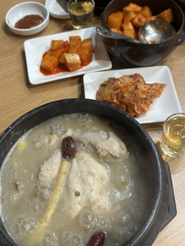 Yeonhuinokdusamgyetang 6